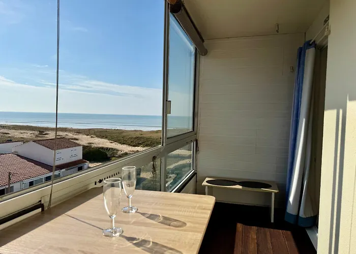 Appartement Au Bord De La Avec Parking à - Fr-1-652-55 *